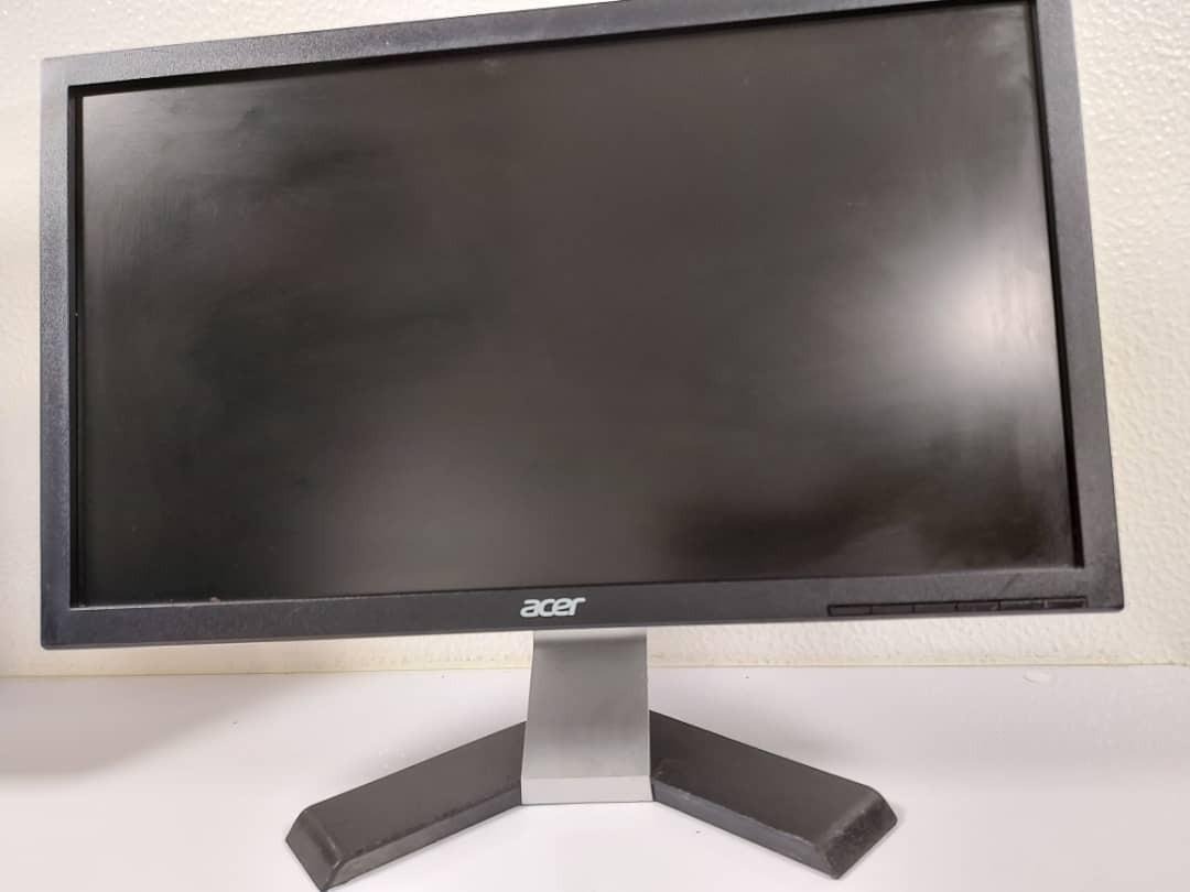 مانیتور استوک 19 اینچ ایسر acer V206HQL با پنل LED